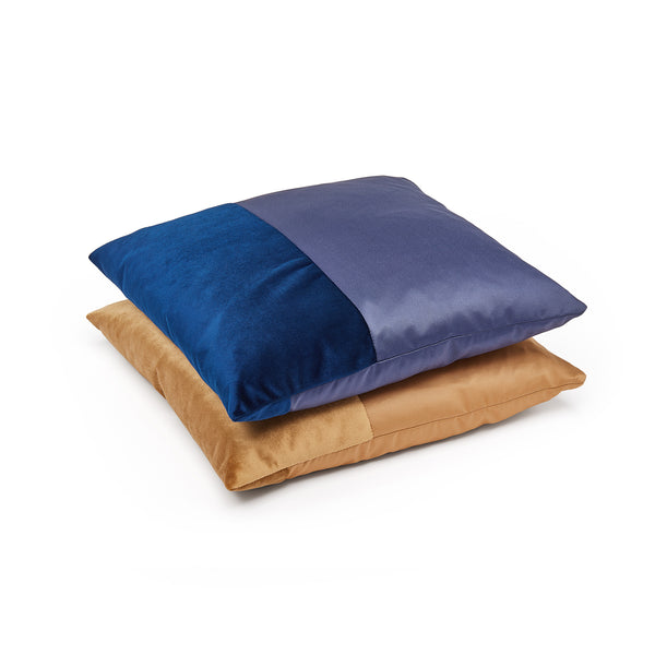 Two Duo Cushions by ONTWERPDUO in blue and gold.